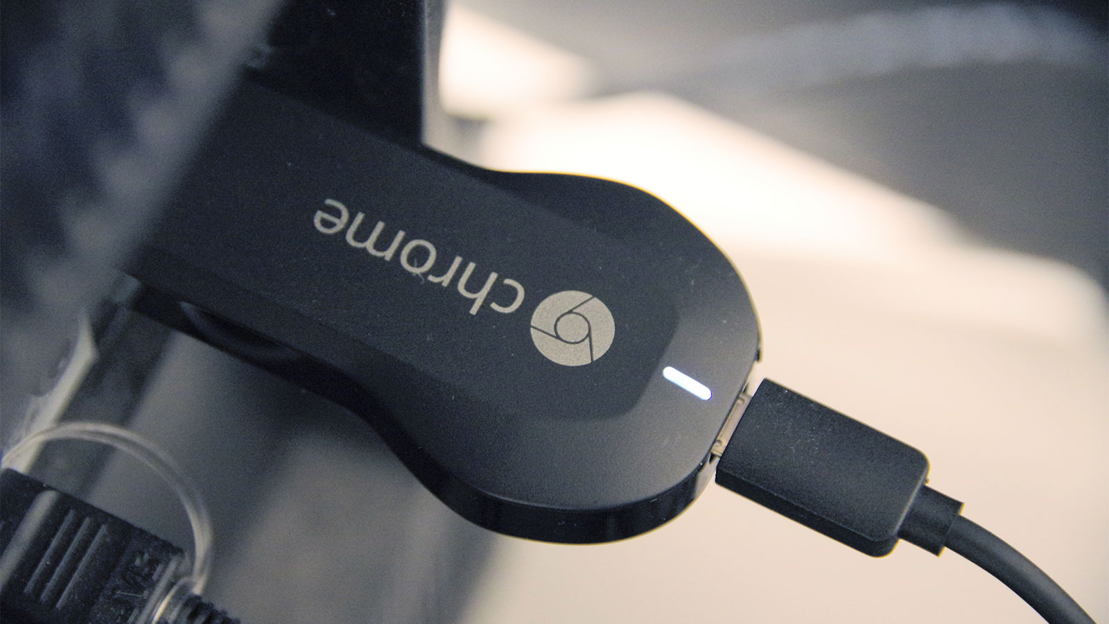 Chromecast white light no signal